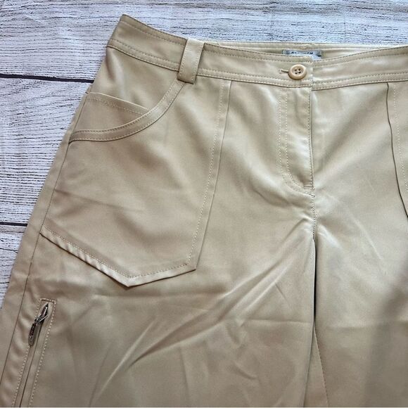 Ladies IZOD Golf Stretch size 4 khaki Shorts - Picture 3 of 8